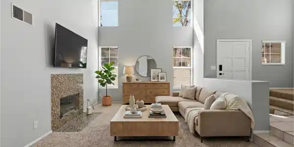 2517 Whispering Palms Loop