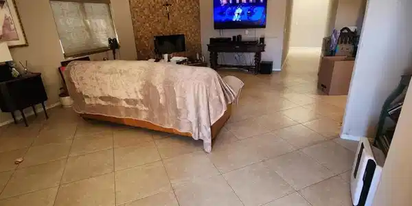 16205 Avenida Rambla