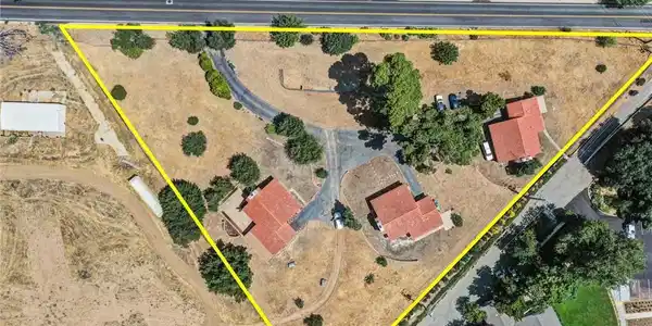 9385 Oak Glen Road