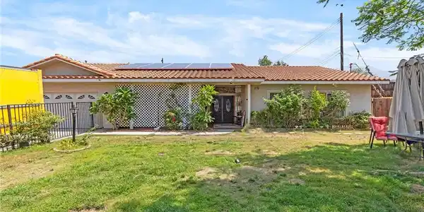 25785 Edgemont Court
