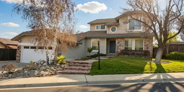 1109 Vista Point Ln