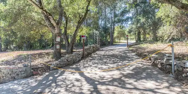 7010 Valle Pacifico Road