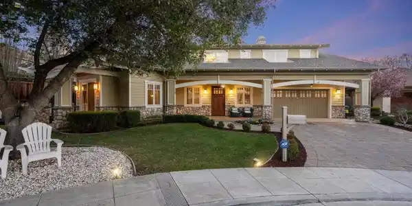 117 PANORAMA Way