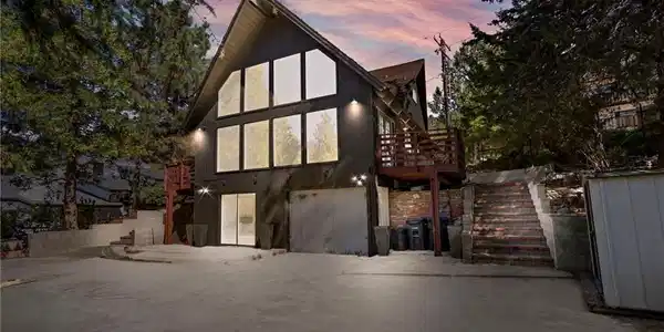 1074 Yellowstone Drive
