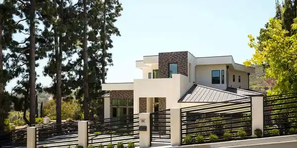 1367 Casiano Road