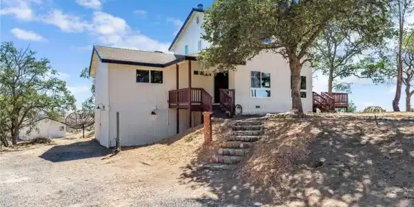 41070 Lilley Mountain Drive