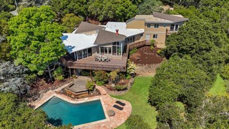 415 Golden Oak Drive