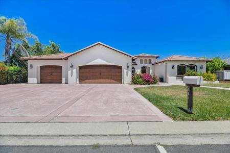 745 S Ridgemark Drive