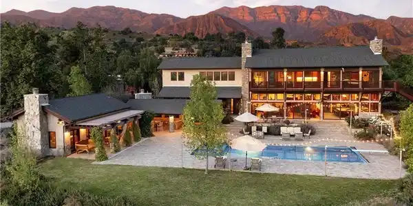 10585 Ojai Santa Paula