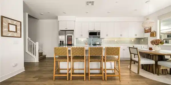 1613 Jade Road