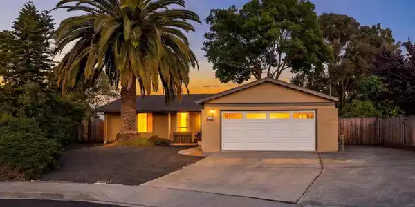 1941 Rainier Ct