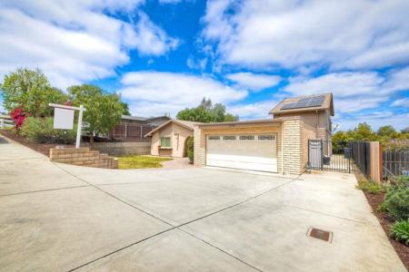 1036 La Solana Drive