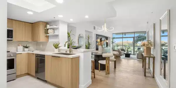 13700 Marina Pointe Drive