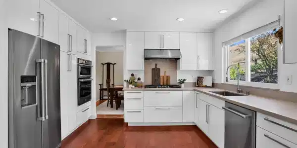 33 El Molino Dr