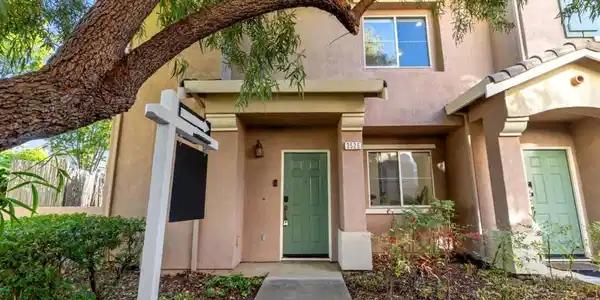 3526 Jasmine Circle