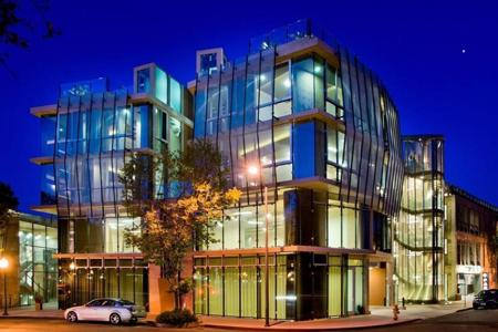 102 University Avenue