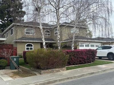 5 Maple Way