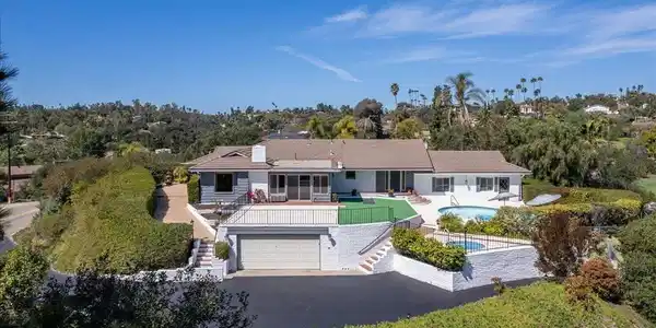 2710 Royal Crest Drive