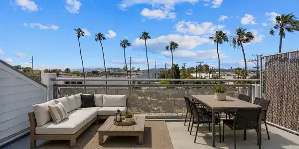615 Hampton Drive
