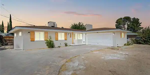15596 Del Rey Drive