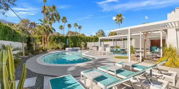 805 E Garden Road