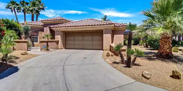36 Vista Mirage Way