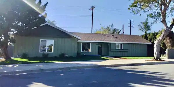 405 Imperial Avenue