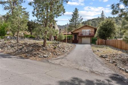 5203 Desert View Drive