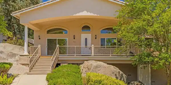15511 Calistoga Drive