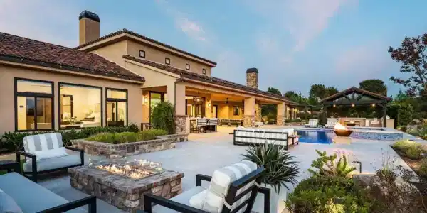 3043 Via Montevina
