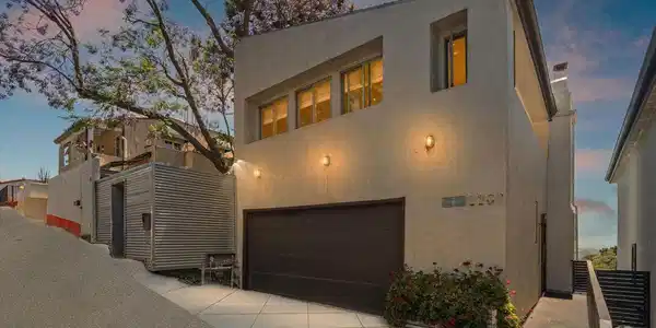 3006 Vista Crest Drive