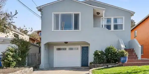 215 Klamath Street