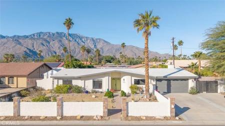 2333 N San Clemente