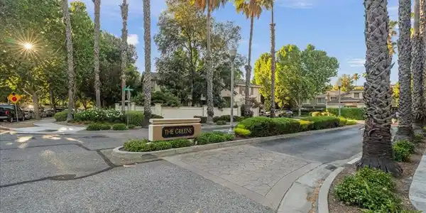328 Ribbonwood Avenue