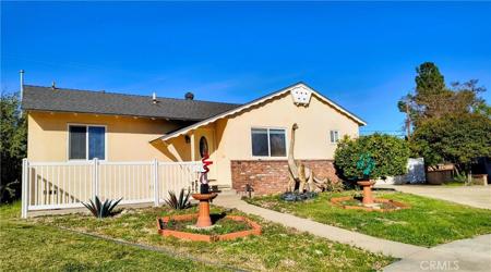 633 Maple Way