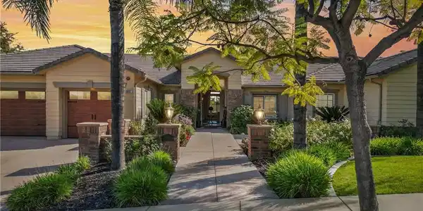 3931 Ashwood Circle