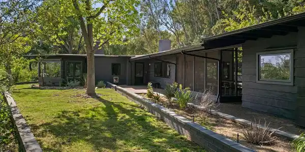 2235 Villa Heights Road