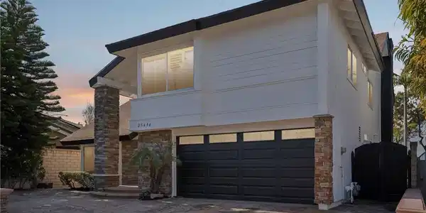 25496 Coral Wood