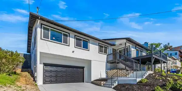 9428 Eucalyptus Street