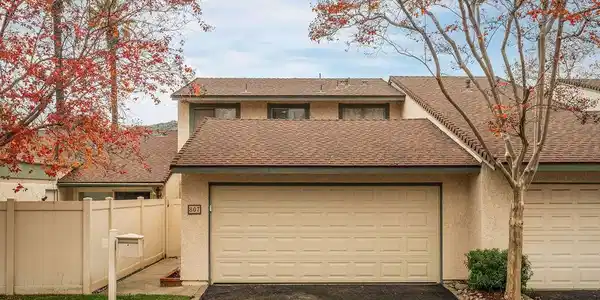 807 E Laurel Oak