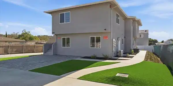 1835 Rios Avenue