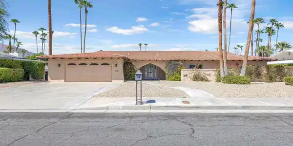 1338 E Via Estrella