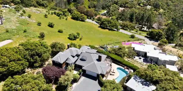 310 El Caminito Road