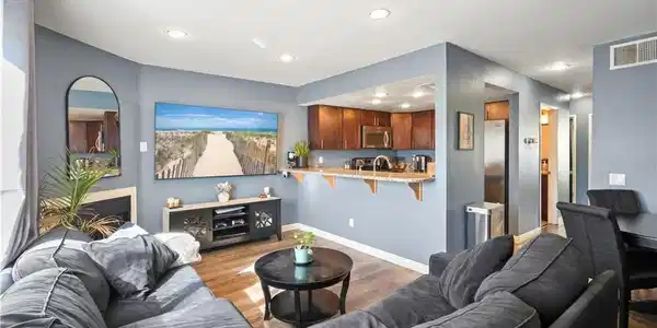 18209 Sierra Highway