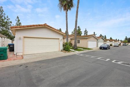 14955 Avenida Venusto
