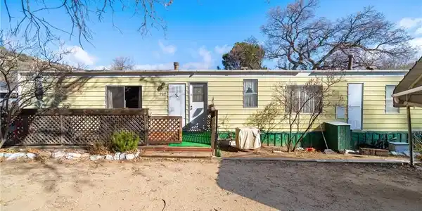 909 Starr Court