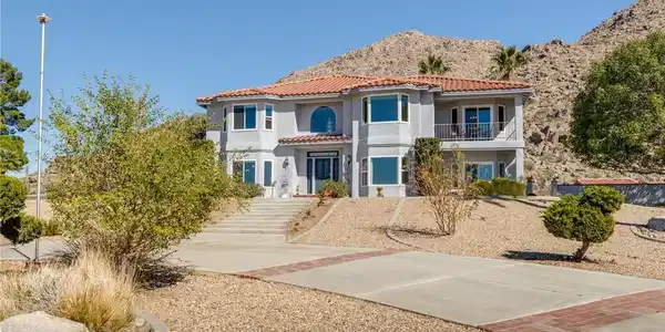 15879 Rimrock