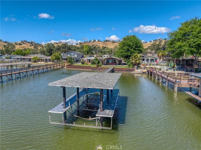 4400 Lakeshore