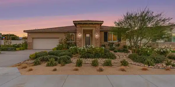 3664 Saddleback Drive