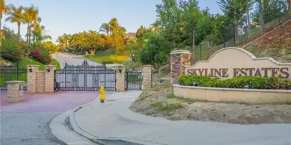 15475 Skyline